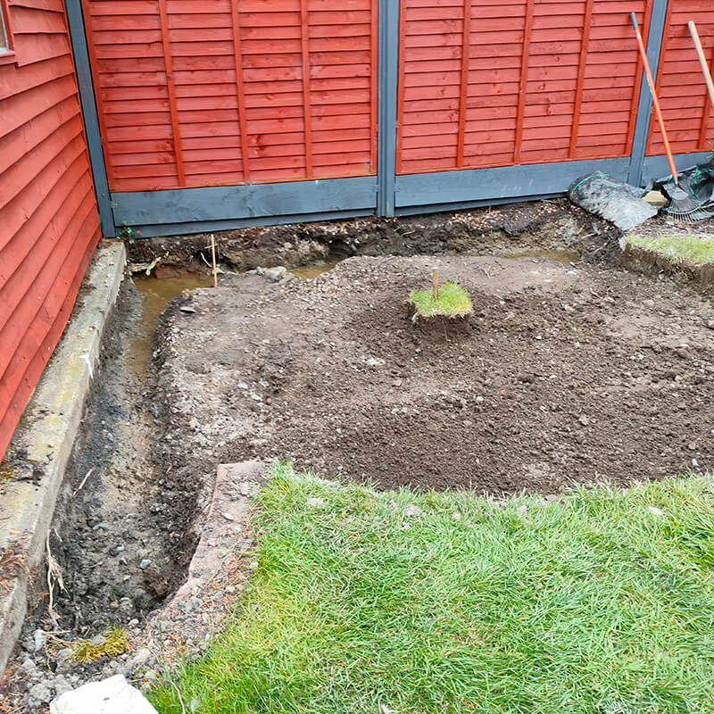 Prepare-the-ground-for-laying-the-slabs-1.jpg
